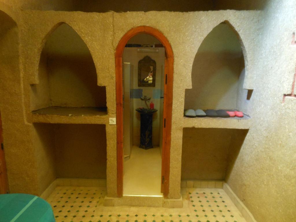 Riad Aicha & Camel Trekking Мерзуга Экстерьер фото