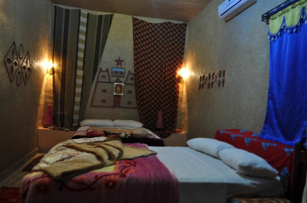 Riad Aicha & Camel Trekking Мерзуга Номер фото